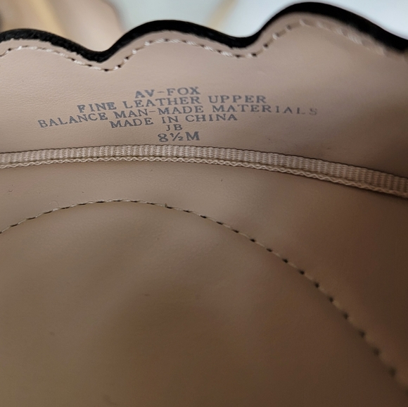 NWT leather flats, size 8.5 - Picture 3 of 6